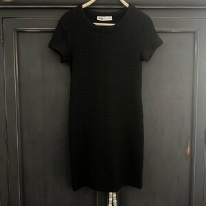 Elodie Black Textured Stretch Mini Dress xs